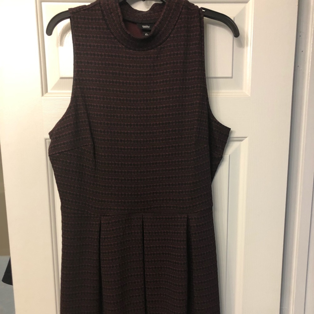 Mossimo burgundy jacquard dress